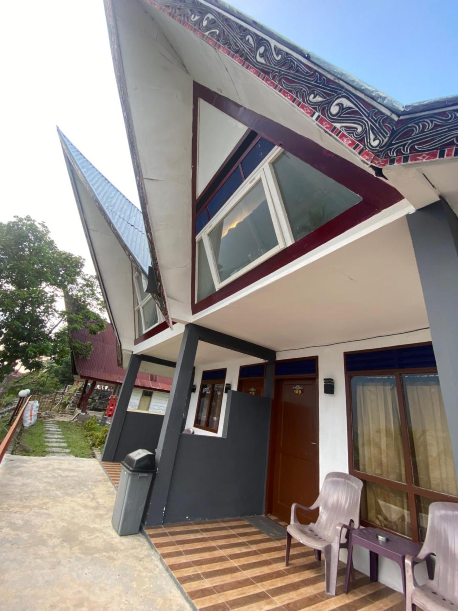 Vandu'S View Guest House & Restaurant Tuk Tuk Buitenkant foto